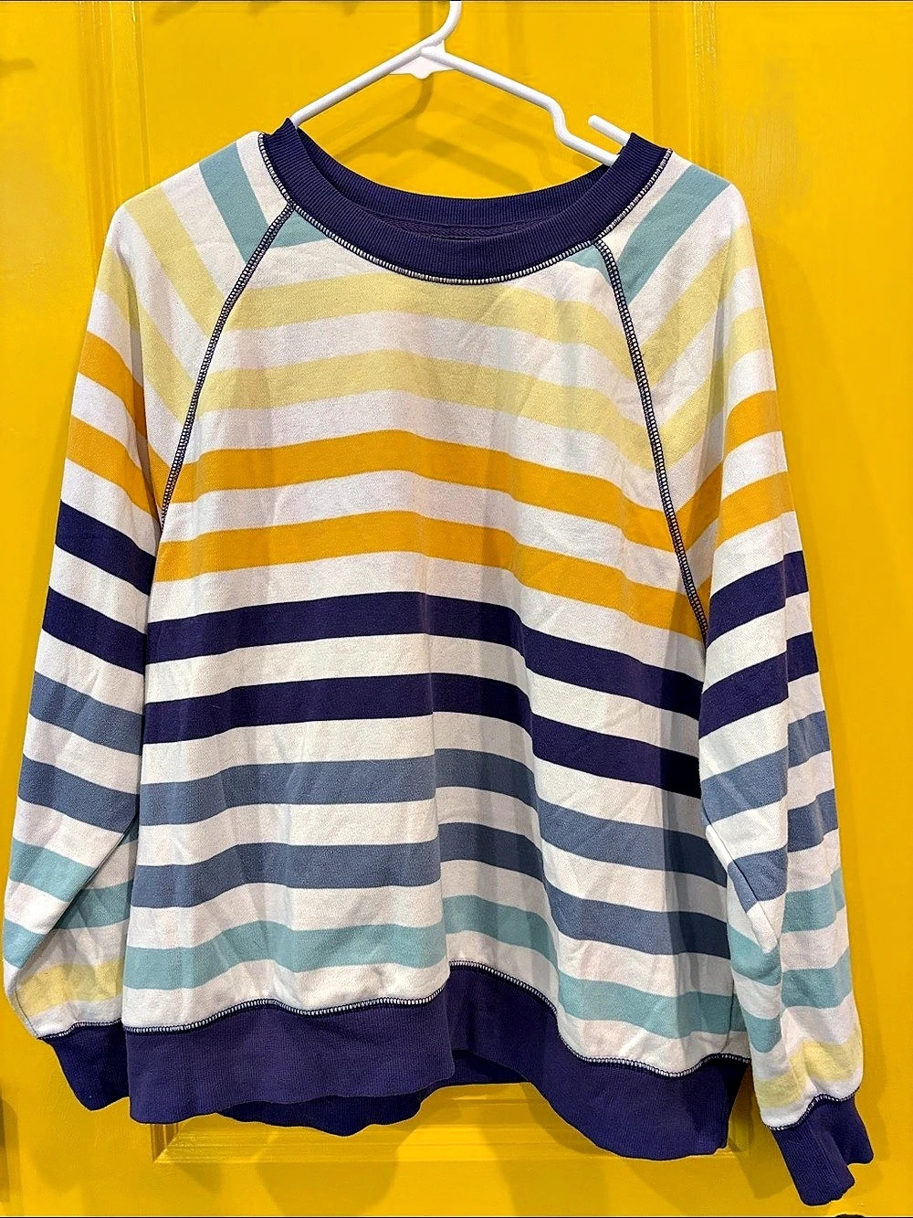 Old Navy Striped Long Sleeve Sweatshirt in White & Blue Size XL